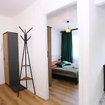 Апартаменты Podzamek *